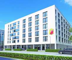 Super 8 by Wyndham Munich City West
