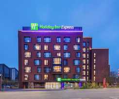 Holiday Inn Express Beijing Shijingshan Lakeview