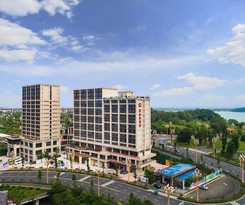  Ibis E'meishan Railway Station Hotel