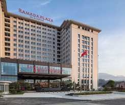Hotel Ramada Plaza By Wyndham Enshi