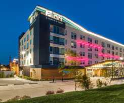 Hotel Aloft Dallas Arlington Entertainment District