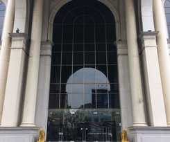 State Tower Silom By Haloth