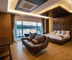 Phi Phi Cliff Beach Resort