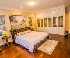 Hotel Marina Travellers Suite Marina Court