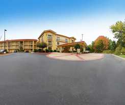 Hotel Quality Inn and Suites Airport