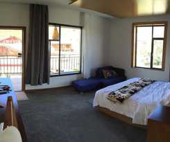 Shangri-la Youyou Inn