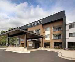 Hotel Courtyard By Marriott Grand Rapids Airport