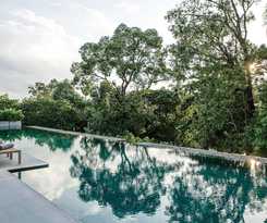 Hotel Treeline Urban Resort