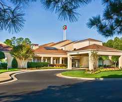 Courtyard By Marriott Hampton