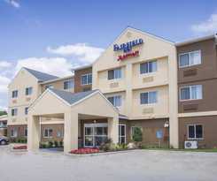 Hotel AmericInn by Wyndham Topeka