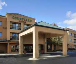 Courtyard By Marriott Detroit Utica