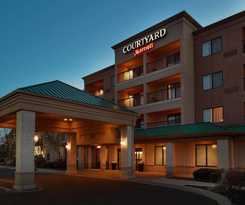 Courtyard Chicago St. Charles