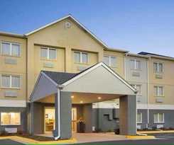Hotel Dubuque Inn & Suites 