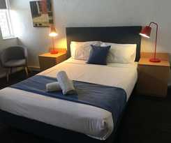 Parkdale Motor Inn