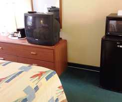 Hotel Days Inn By Wyndham Cocoa Cruiseport West At I-95/524