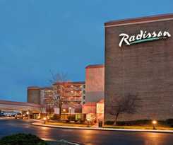 Radisson Cleveland Airport West