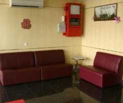 Hotel OYO 89866 Houz Inn