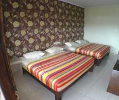 Hotel Holiday Beach Inn