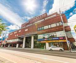 Apa Komatsu Grand