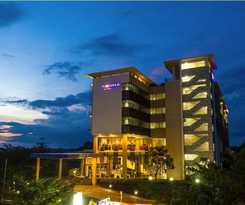 Hotel Luwansa Hotel