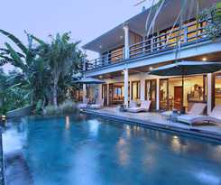 D'Legon Luxury Villas