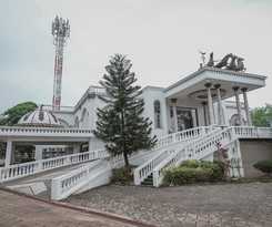 Hotel Reddoorz Premium @ Jalan Pal 10 Jambi