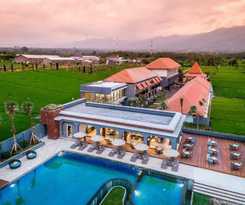 Lovina Beach Club and Resort