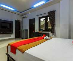 RedDoorz Premium @ Ampera Raya 2