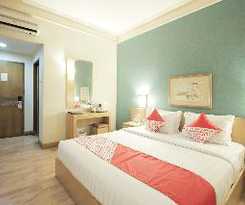 Capital O 253 Topas Galeria Hotel