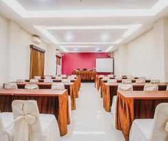 Hotel Reddoorz Plus Near Universitas Negeri Makassar