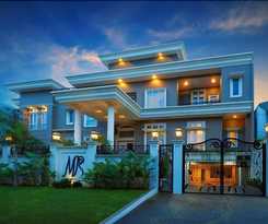 Hotel Elliottii Residence Duta Niaga