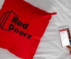 Reddoorz Plus Near Stadion Mandala Krida