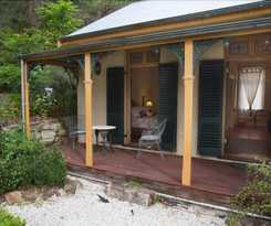 Tizzana Winery Bed and Breakfast