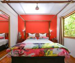 Crater Lakes Rainforest Cottages