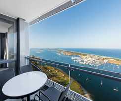 Meriton Suites Southport, Gold Coast