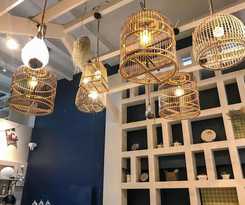 KINNON DELUXE COWORKING CAFE