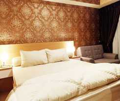 Hotel Apartemen Grand Kamala Lagoon By Aparian