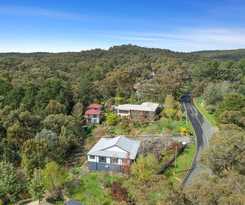 Hotel Cloverhill Hepburn Springs