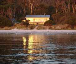 Hotel Harpers On The Beach