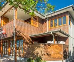 Quiksilver Apartments