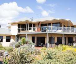 Hilltop Apartments Phillip Island