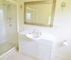 Hotel Apple Tree Cottage and Studio