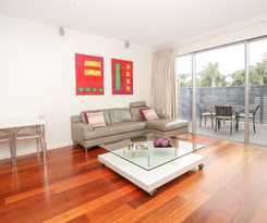 Hotel Indulge Apartments Langtree