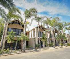 Hotel Aquarius Apartments and Cabins