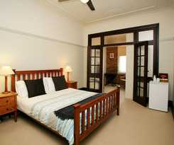 Hotel The Bank Guesthouse