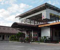 Hotel Surintara Resort