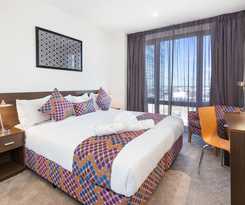 City Edge Dandenong Apartment Hotel