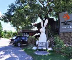 Hotel Papa's Home and Rabbit Cafe