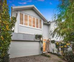 Sailaway Beach House