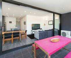 Executive 2br Caulfield North